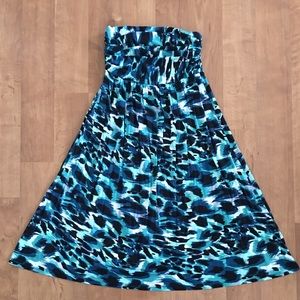 Hourglass Lilly - strapless dress